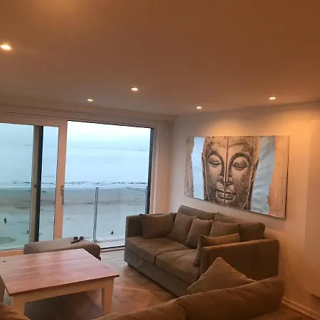 Sea, Vue
